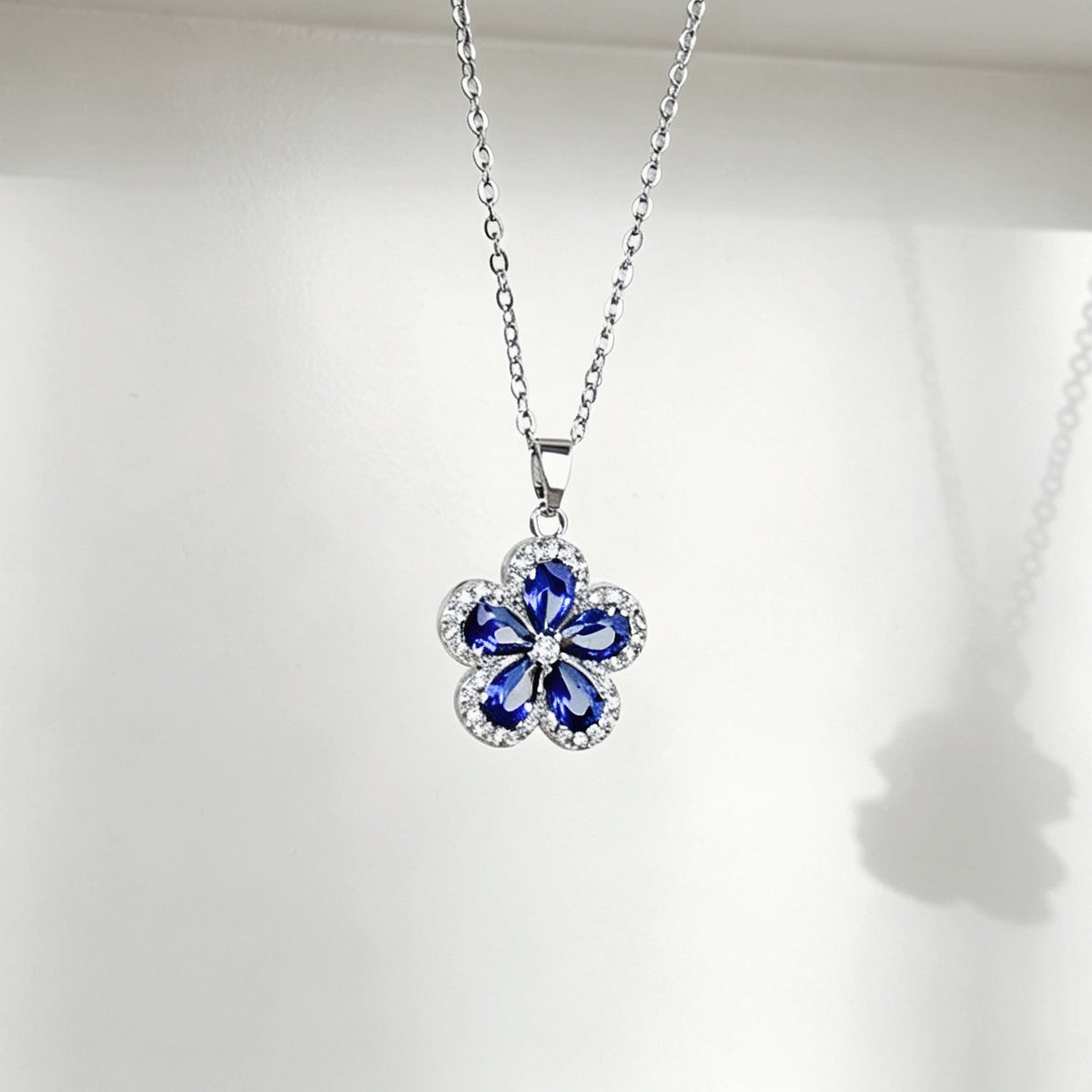 Elegant Blue Floral Set